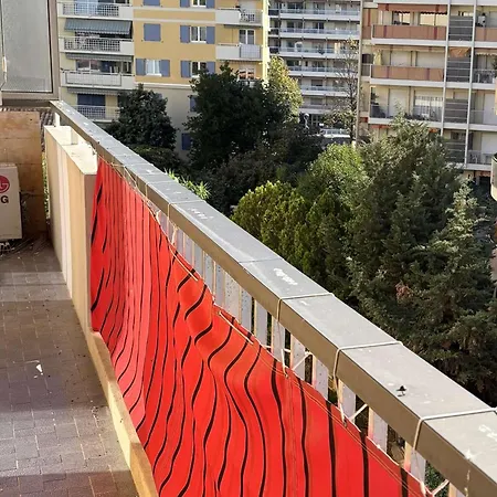 Centre-ville 3 Pieces Avec Climatisation A Cagnes-sur-mer - Fr-1-252a-136 *